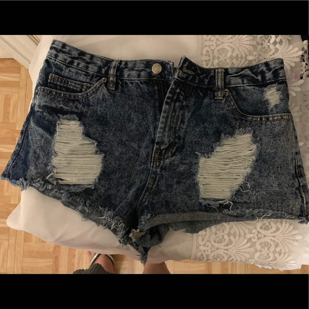 Forever 21 Ripped short Jean shorts.